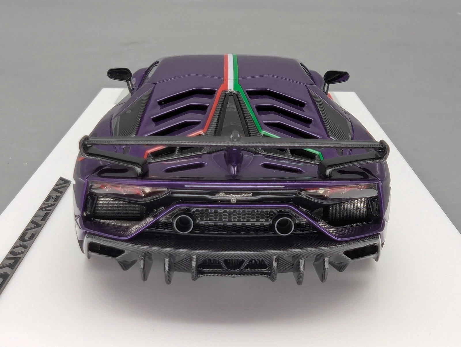Eidolon Make Up 1:43 Lamborghini Aventador SVJ 2018 Limited 49/80 Viola Pas. OVP