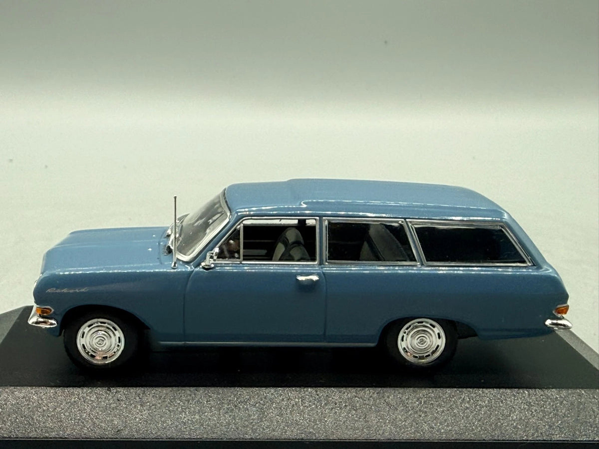 Modellautos 1:43 Minichamps Opel Rekord A Caravan mit OVP