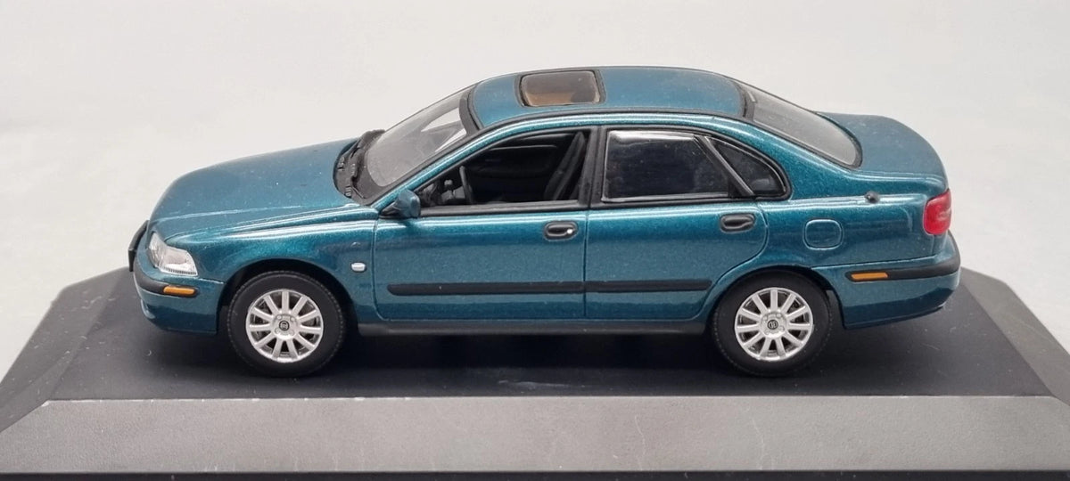 Modellautos 1:43 Minichamps Volvo S40 Lagunengrün
