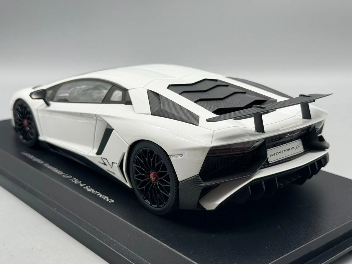 Modellautos 1:18 Kyosho Lamborghini Aventador LP 750-4 Superveloce mit OVP