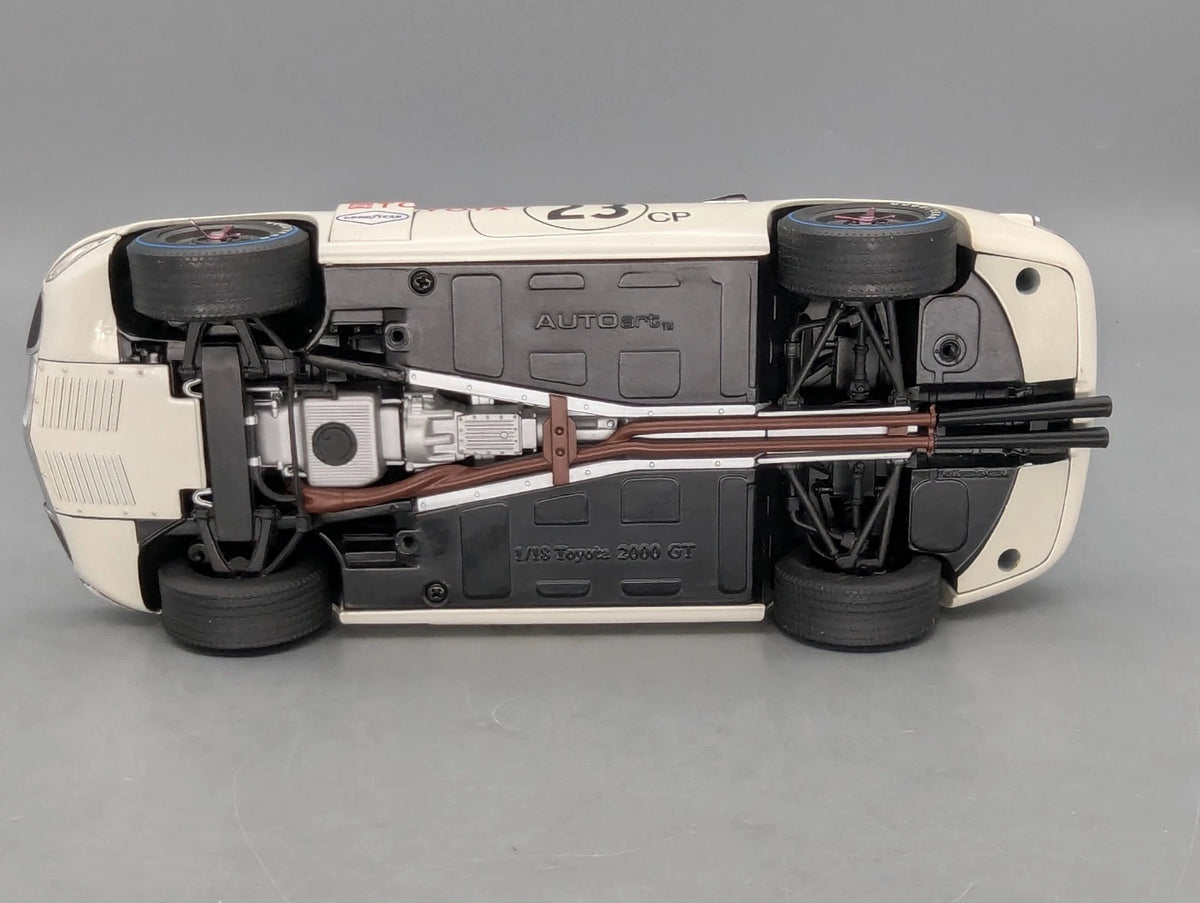 Modellautos 1:18 AUTOart Millenium 86815 Toyota 2000 GT SCCA 1968 #1 mit OVP