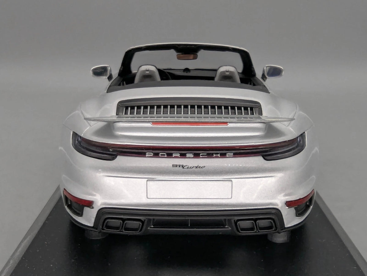 Modellautos 1:18 Minichamps Porsche 911 turbo S Cabriolet 2020 Silber mit OVP