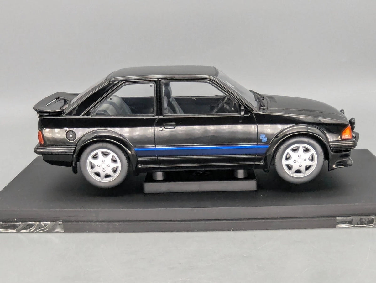 Modellautos 1:18 MCG Modelcar Group 18420 Ford Escort RS Turbo 1985 Black OVP