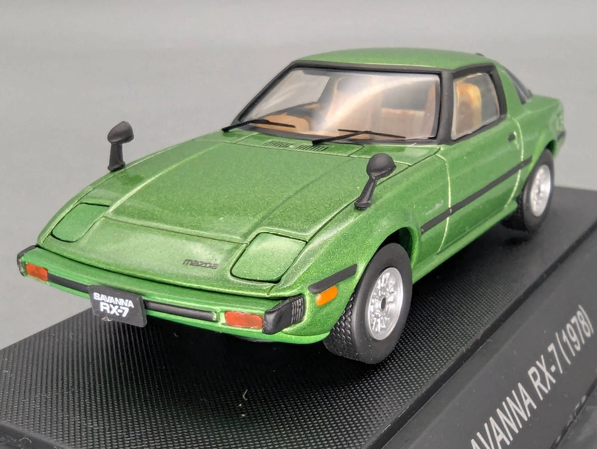 Modellautos 1:43 MMP Mazda Savanna RX-7 1978 Grün Metallic mit Vitrine
