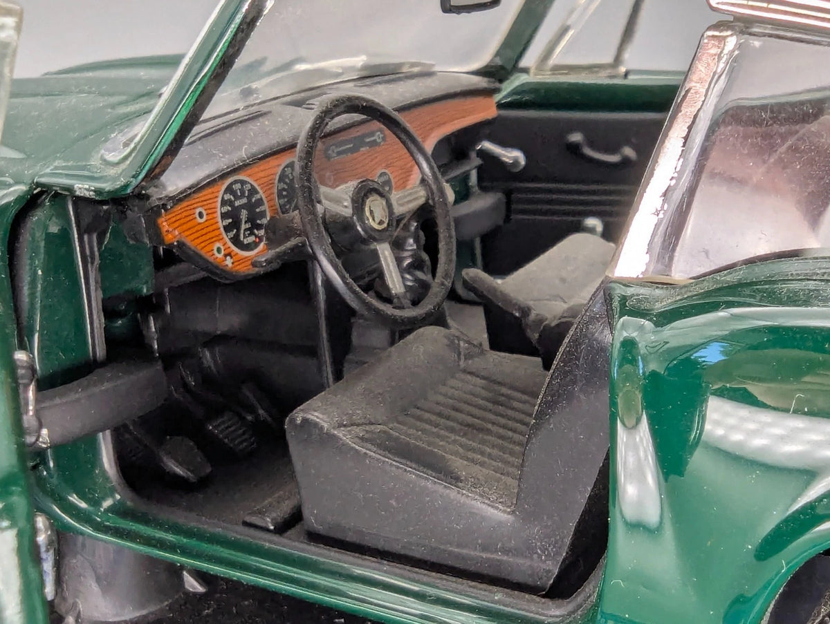 Modellautos 1:18 Sun Star Triumph GT6 MK 3 British Racing Green mit OVP