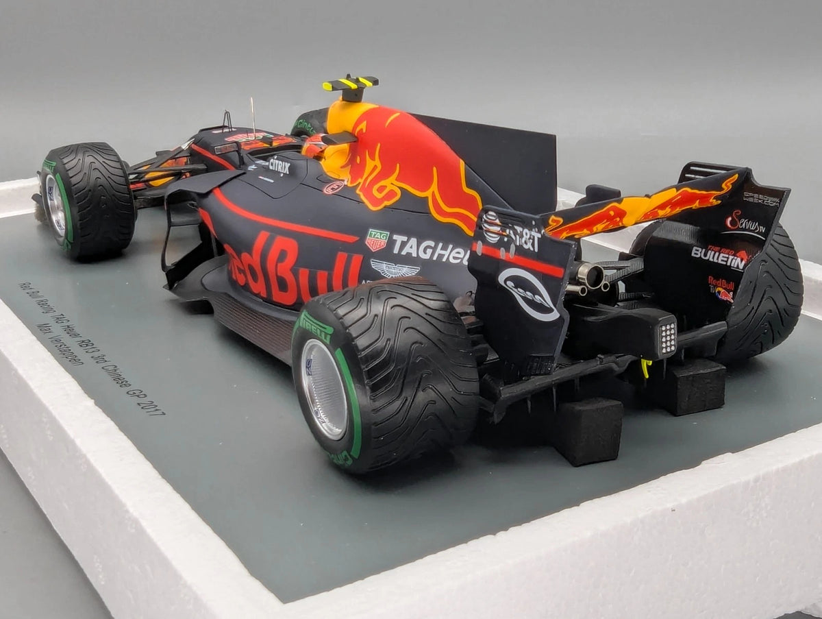 Modellautos 1:18 Spark Red Bull RB13 3rd Chinese GP 2017 #33 Verstappen OVP