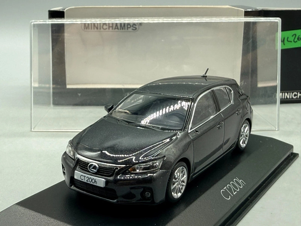Modellautos 1:43 Minichamps Lexus CT200h mit OVP