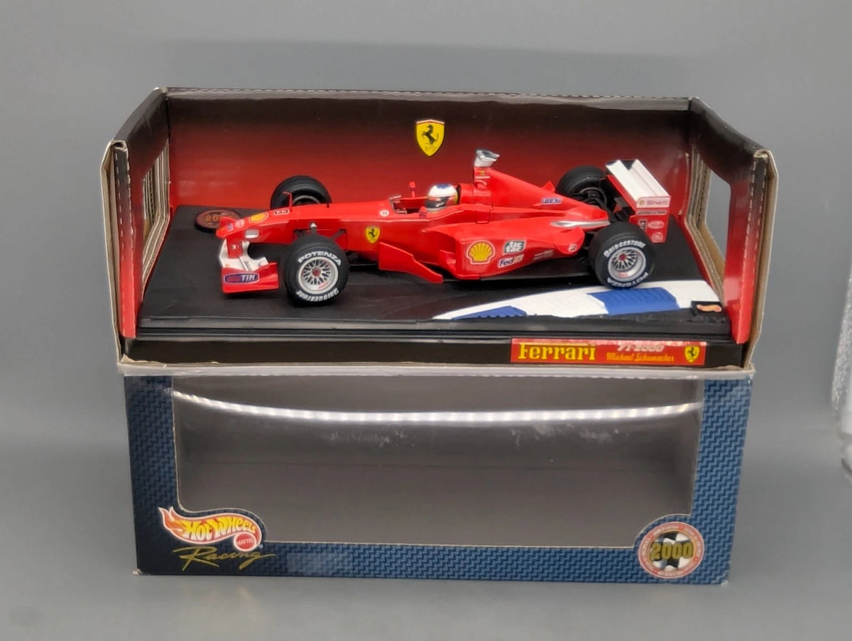 Modellautos 1:18 Hot Wheels Racing 26697 Ferrari F1-2000 #3 M Schumacher OVP