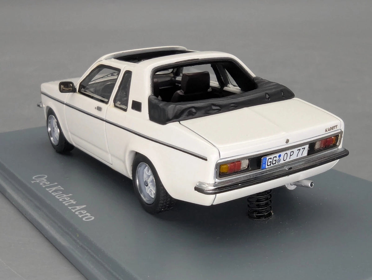 Modellautos 1:43 Neo Scale Models Opel Kadett Aero Weiß mit OVP