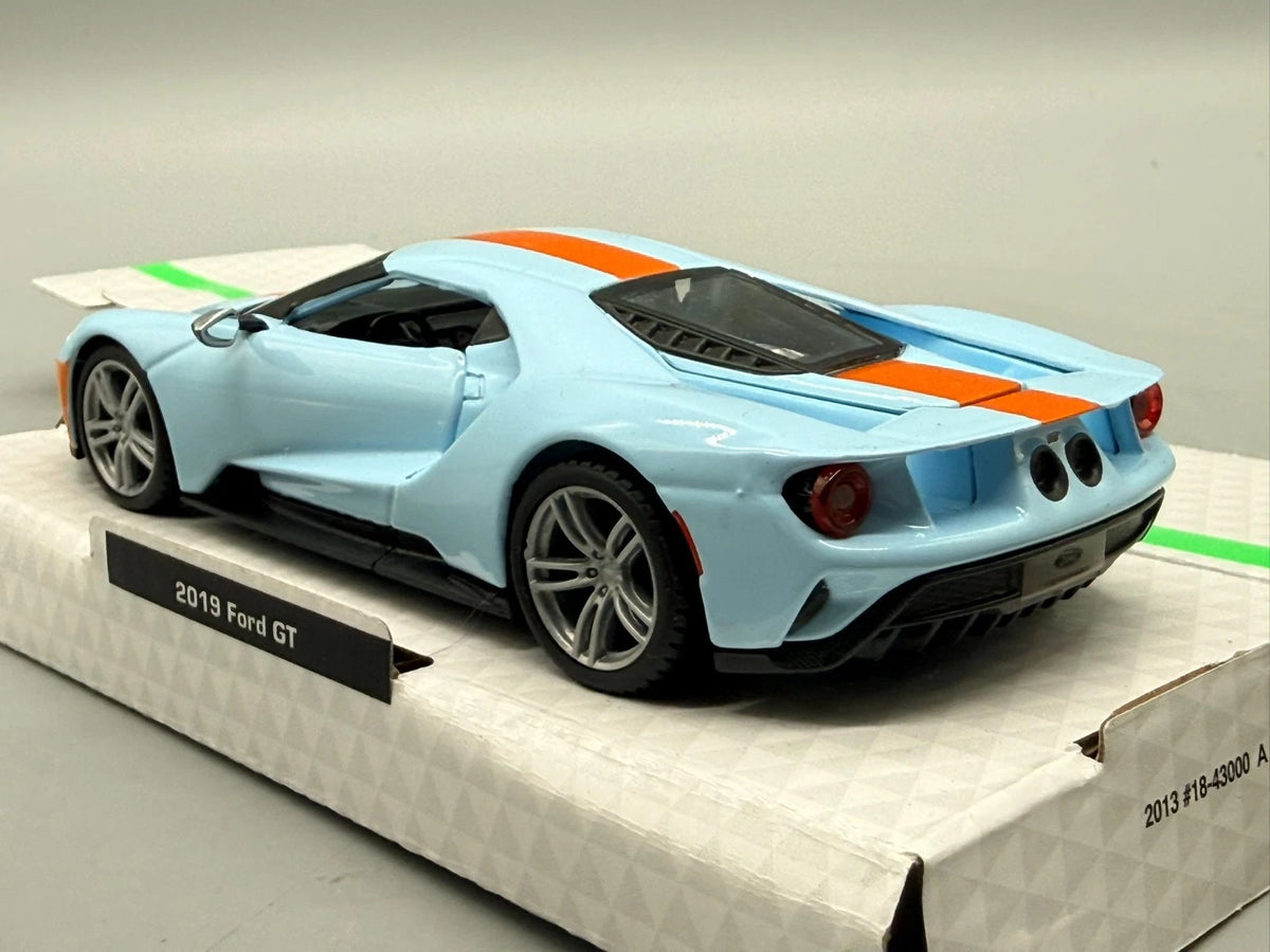 Modellautos 1:32 Bburago 2019 Ford GT mit OVP