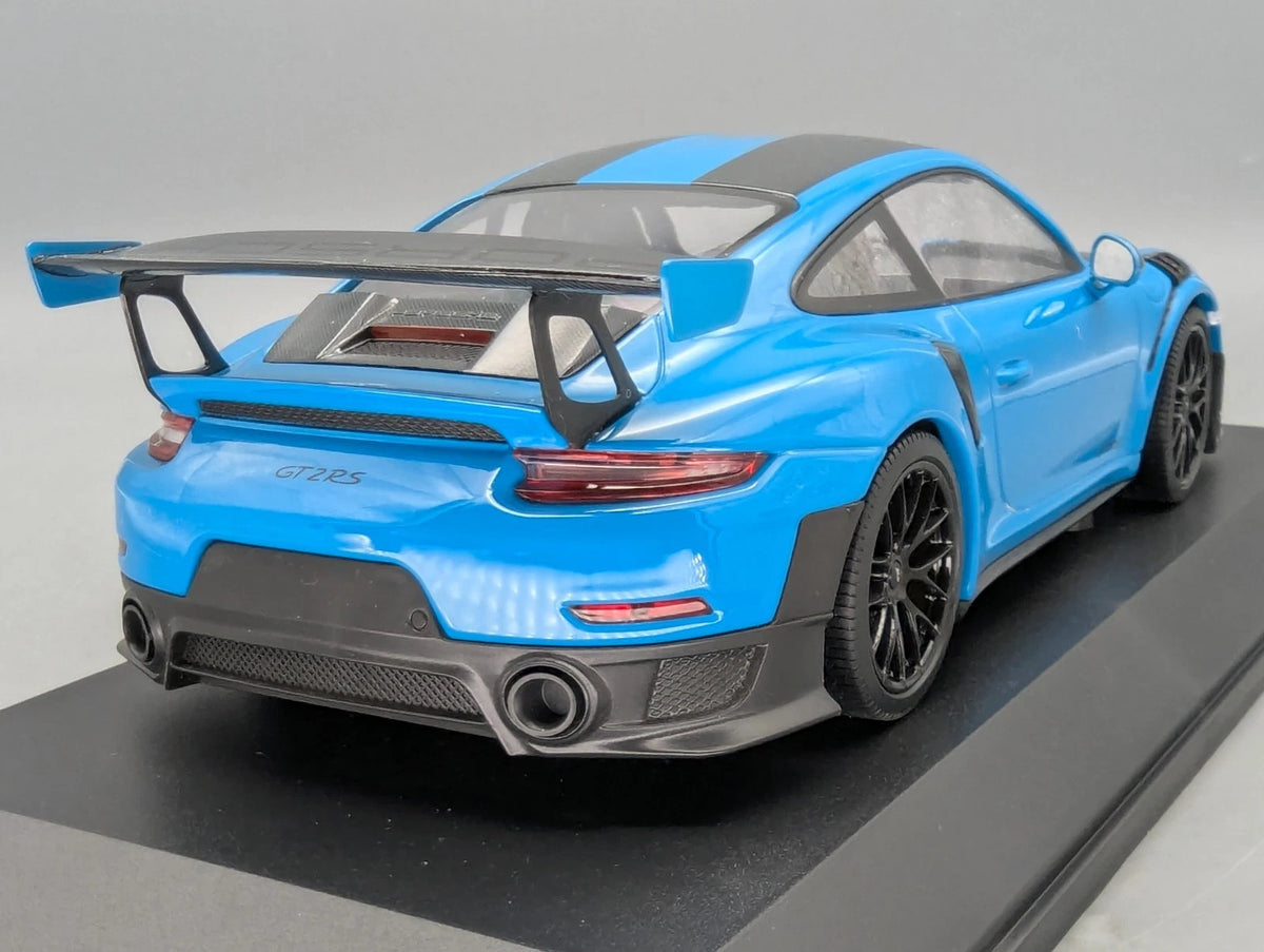 Modellautos 1:18 Minichamps Porsche 911 GT2RS 991.2 2018 Blue Weissach mit OVP