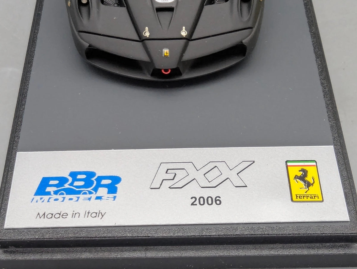 Modellautos 1:43 BBR Ferrari FXX  2006 Black Matt mit Vitrine OVP