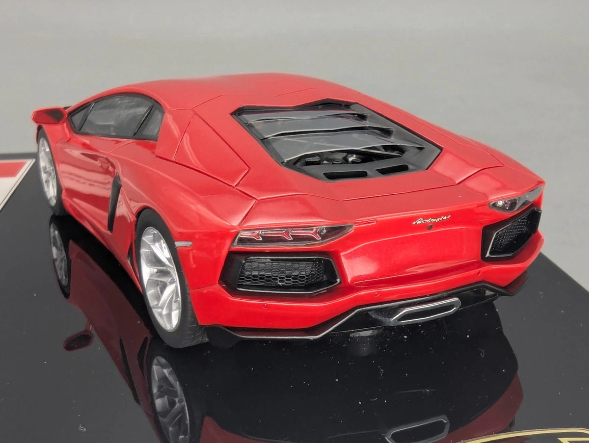 Eidolon Make Up 1:43 Lamborghini Aventador LP700-4 2011 Engine Set Rot mit OVP