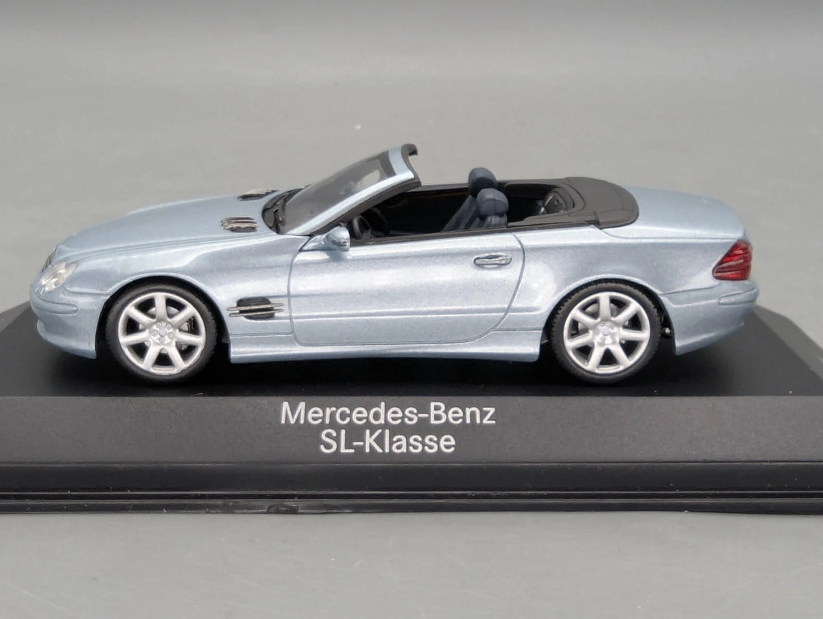 Modellautos 1:43 Minichamps Mercedes Benz SL Klasse Silberblau Met. Dealer OVP