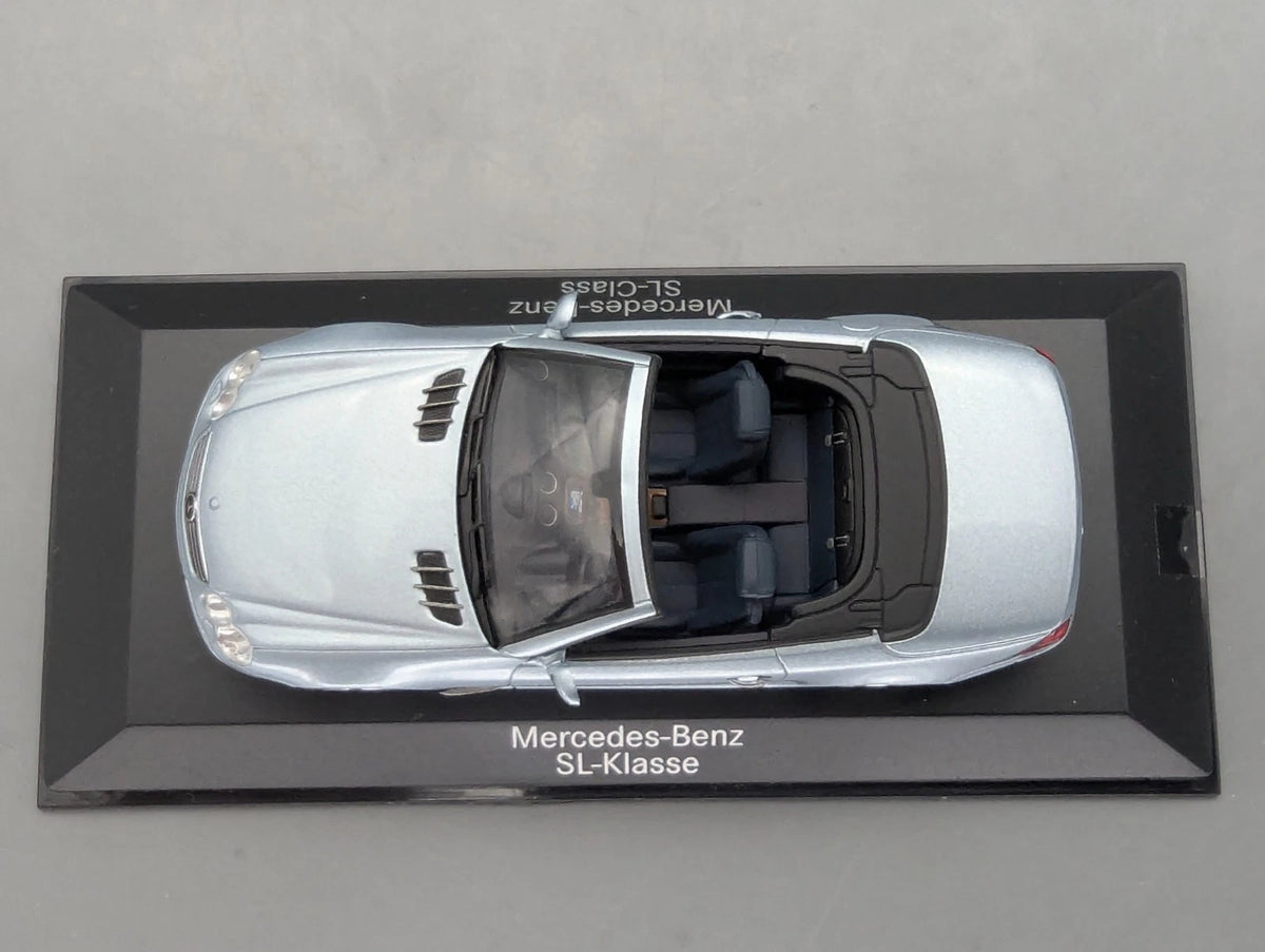 Modellautos 1:43 Minichamps Mercedes Benz SL Klasse Silberblau Met. Dealer OVP