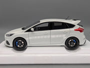 Modellautos 1:18 AUTOart 72951 Ford Focus RS 2016 Frozen White mit OVP