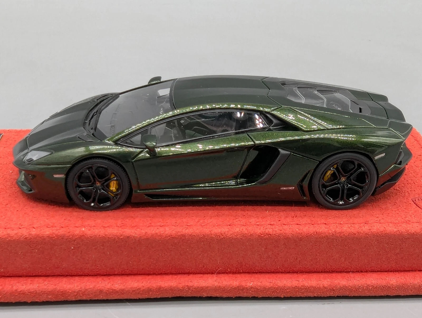 Looksmart CALSITO 1:43 Lamborghini Aventador LP 700-4 Ltd 05/20 Stck mit OVP
