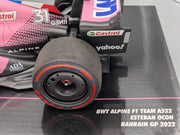 Modellautos 1:18 Minichamps BWT Alpine Bahrain GP 2022 #31 Esteban Ocon mit OVP