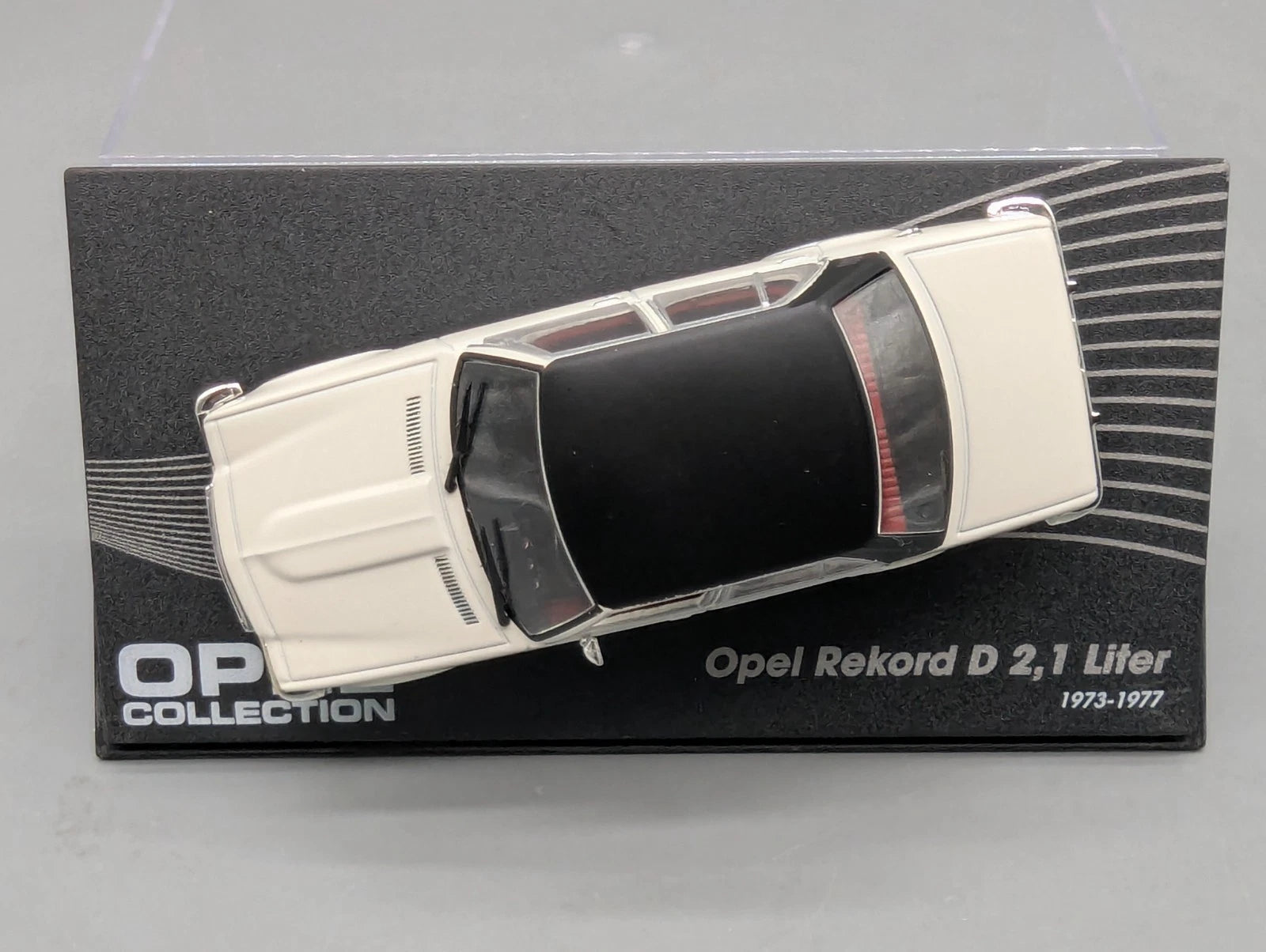 Modellautos 1:43 Ixo für Eaglemoss Opel Collection Rekord D 2,1 Liter Vitrine