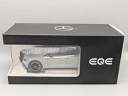 Modellautos 1:18 NZG Mercedes Benz EQE Alpin Grau Uni mit Dealer OVP