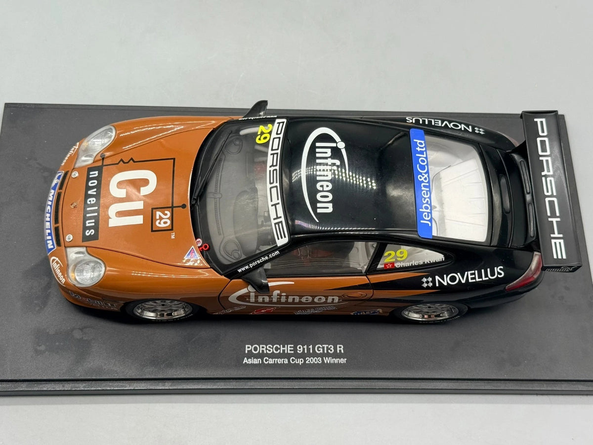Modellautos 1:18 Autoart Porsche 911 GT3 R Asian Carrera Cup 2003 Winner mit OVP