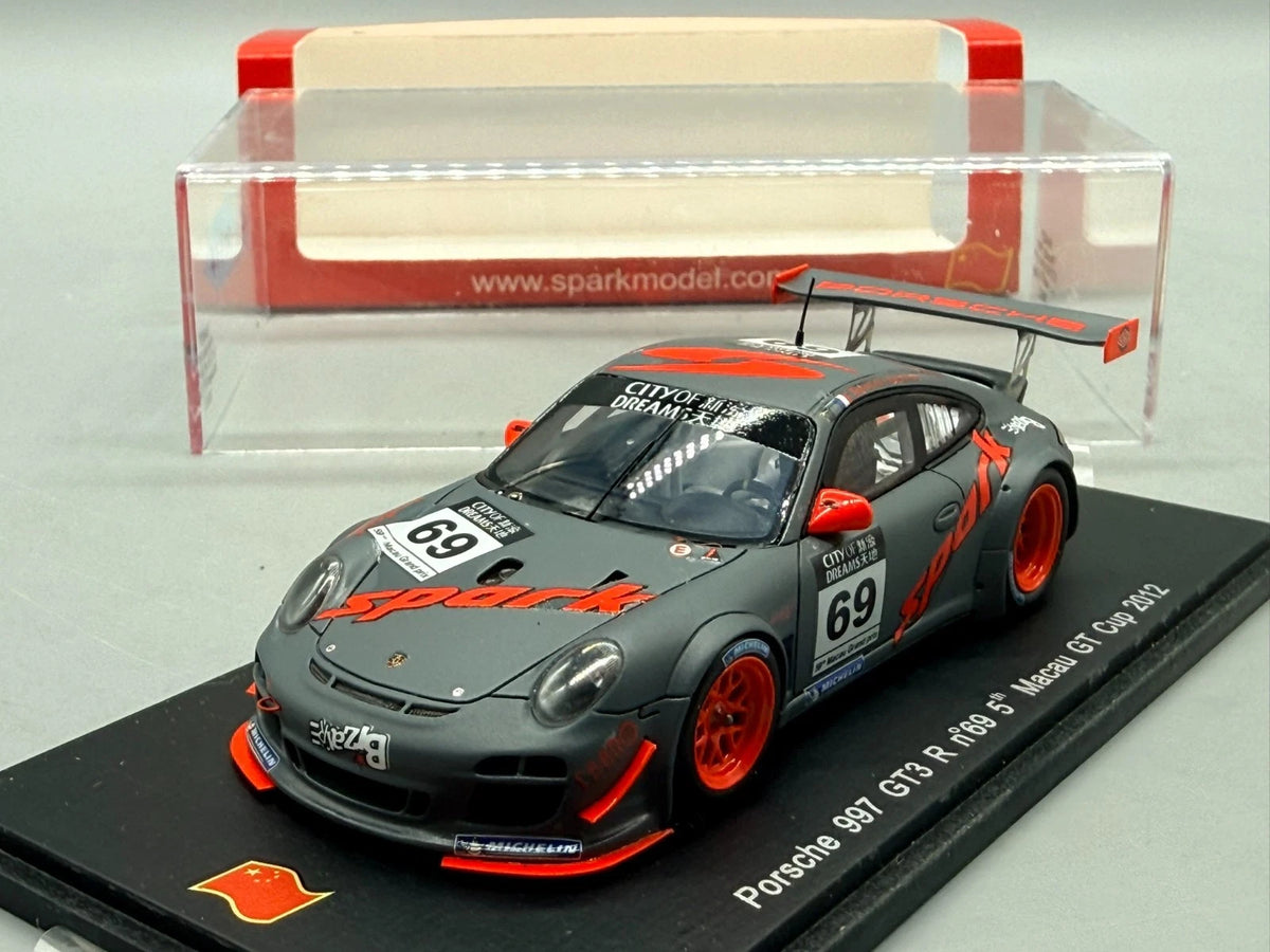 Modellautos 1:43 Spark Porsche 997 GT3 R #69 Macau GT Cup 2012 mit OVP
