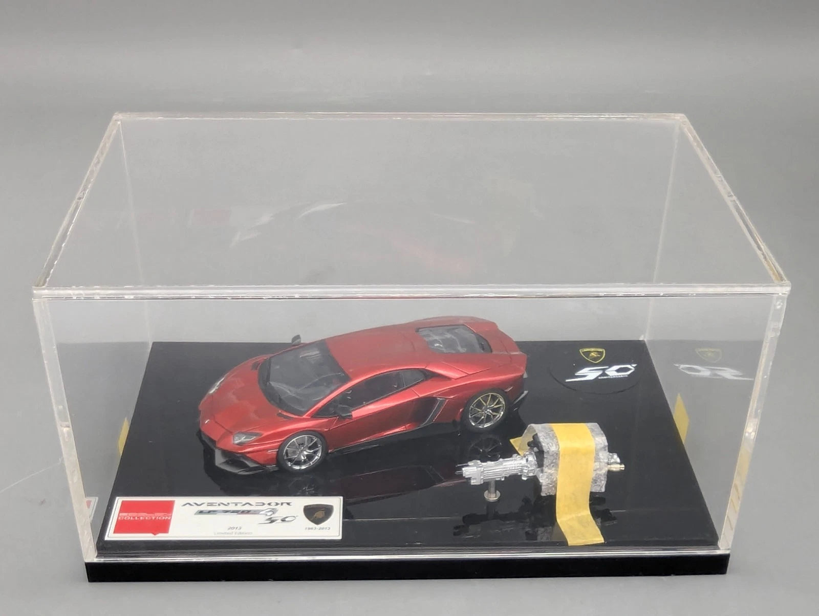 Eidolon Make Up 1:43 Lamborghini Aventador LP720-4 2013 Candy Red Engine Set OVP