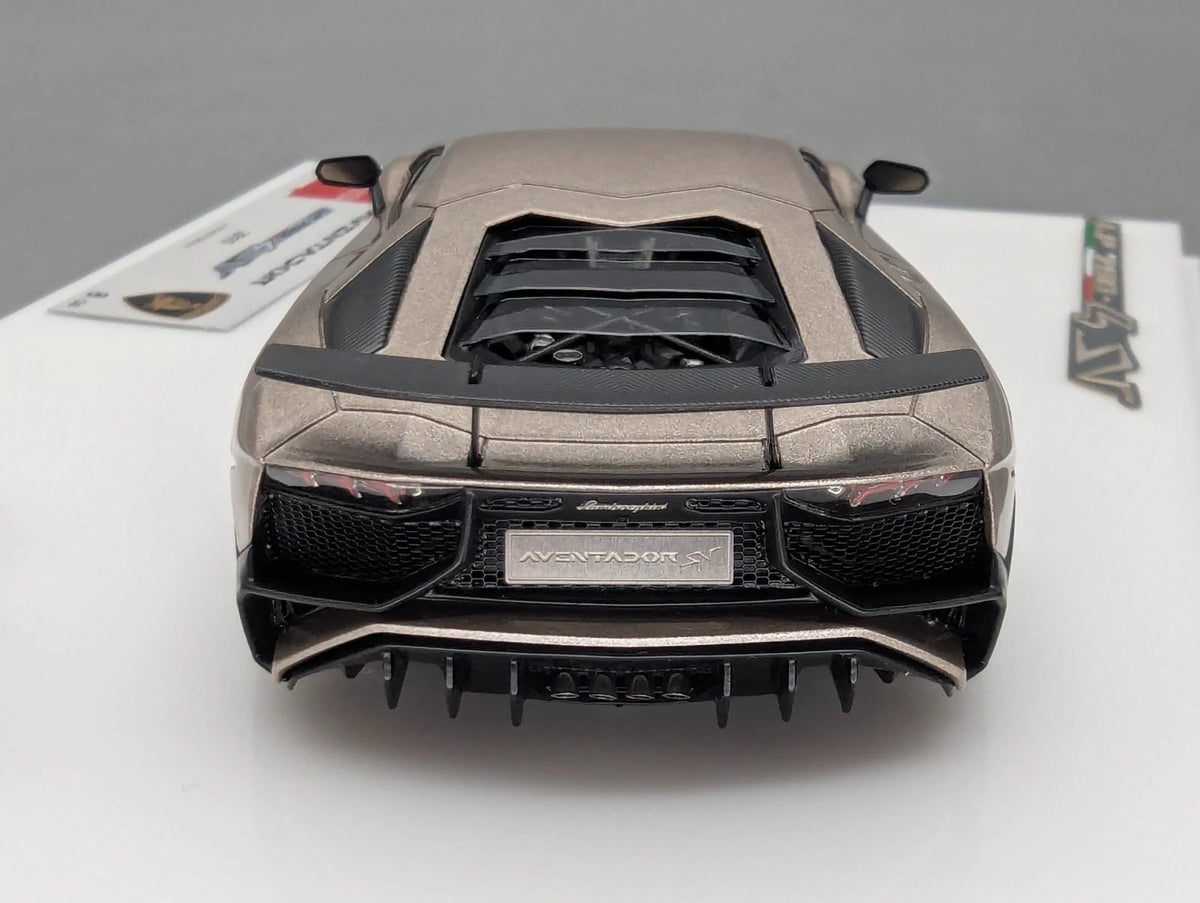 Eidolon Make Up 1:43 Lamborghini Aventador LP750-4 SV 2015 Engine Set 08/30 OVP