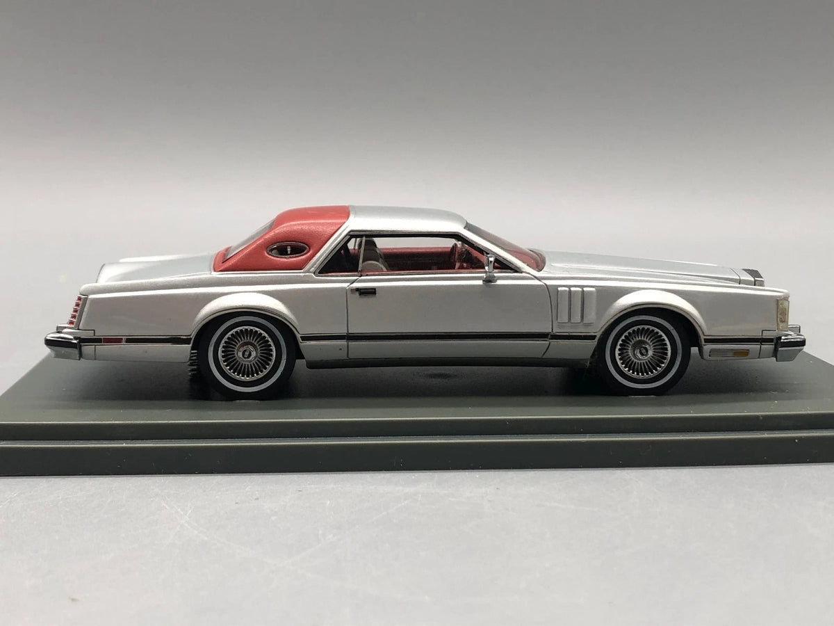 Modellautos 1:43 Neo Scale Models Lincoln Continentale Mark V mit OVP