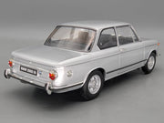 Modellautos 1:18 Kyosho BMW 2002 tii Silber mit OVP