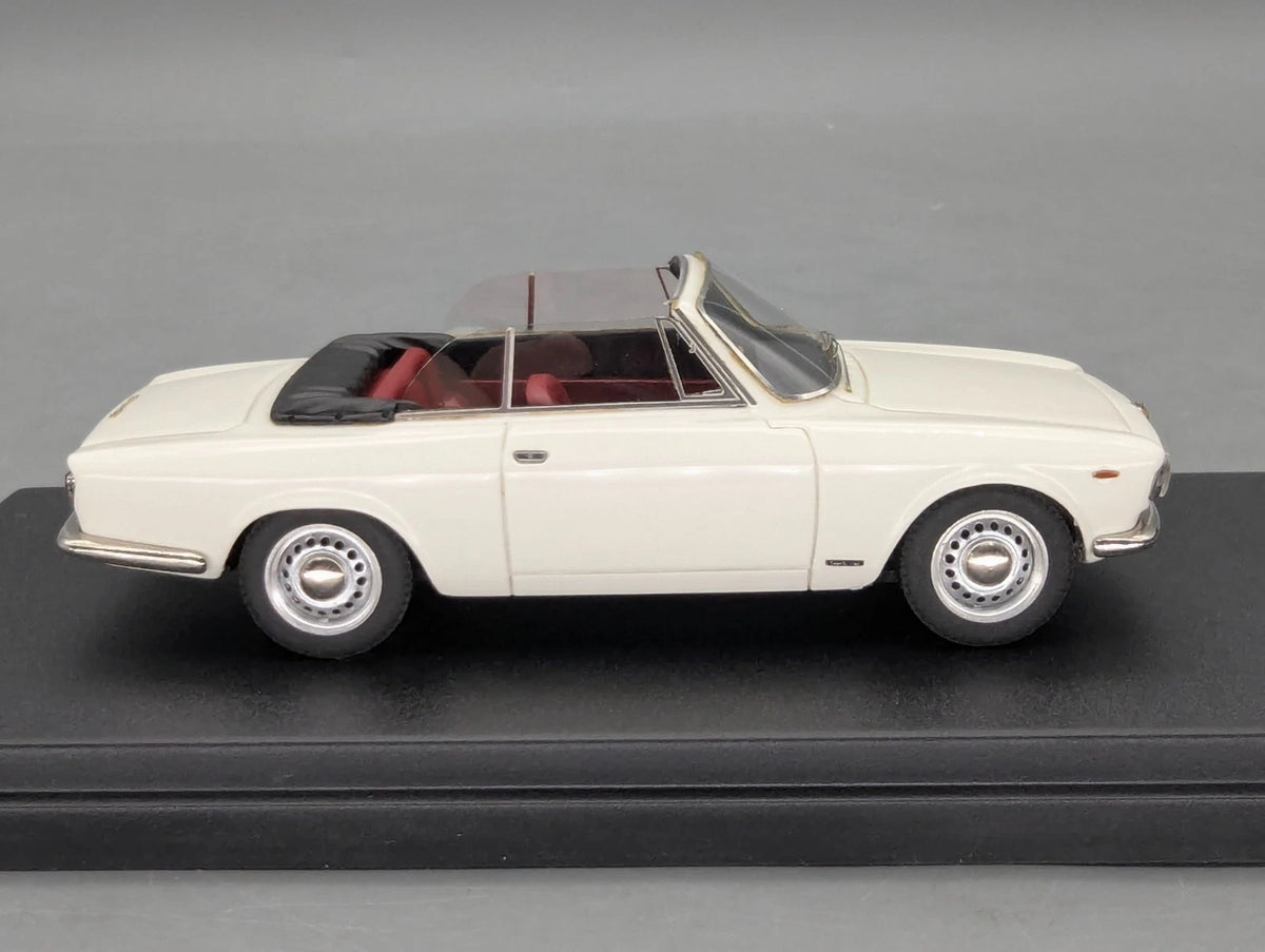 Modellautos 1:43 Looksmart Alfa Romeo Giulia Cabrio 1600 GTC 1964 White mit OVP
