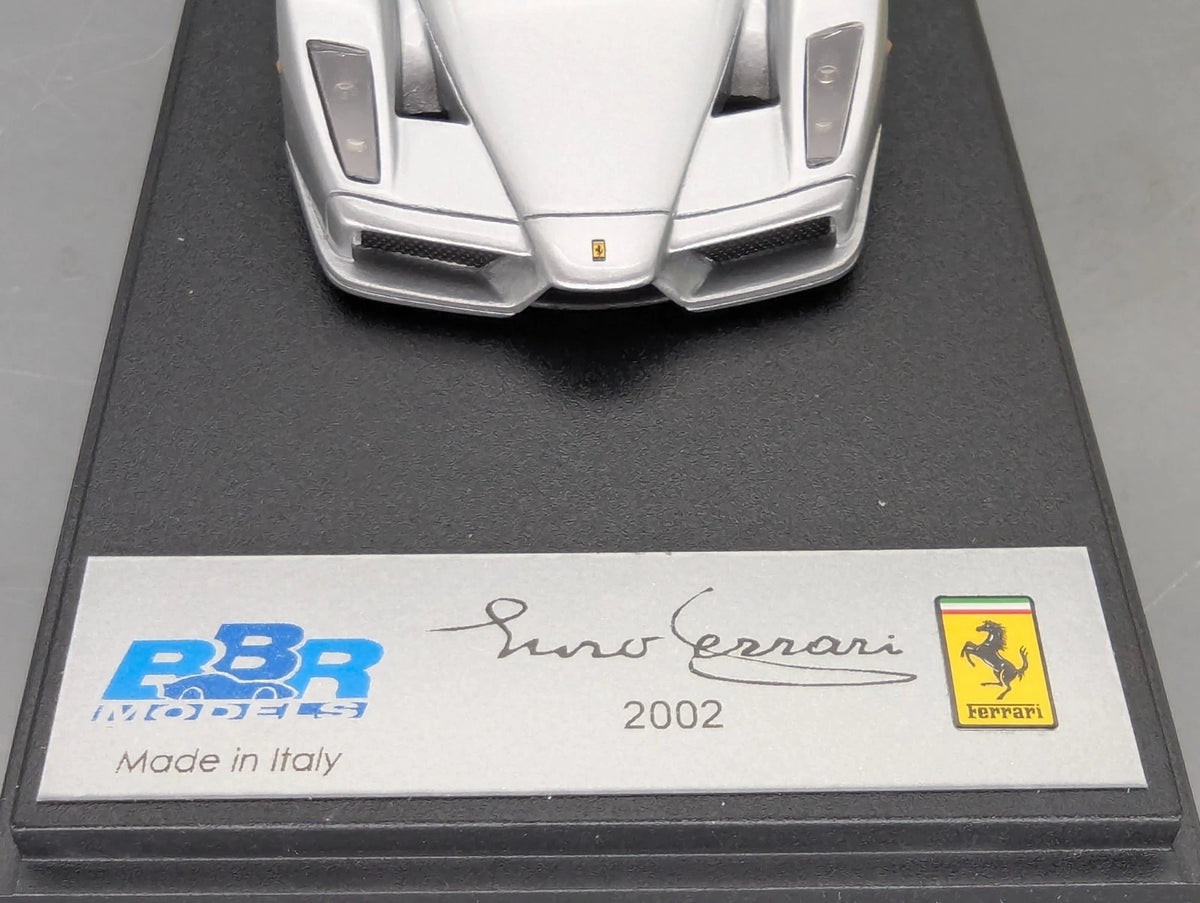 Modellautos 1:43 BBR Ferrari Enzo 2002 mit Vitrine und OVP
