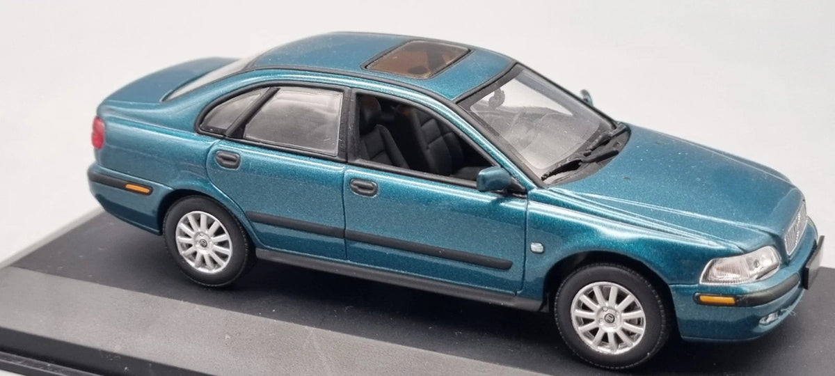 Modellautos 1:43 Minichamps Volvo S40 Lagunengrün