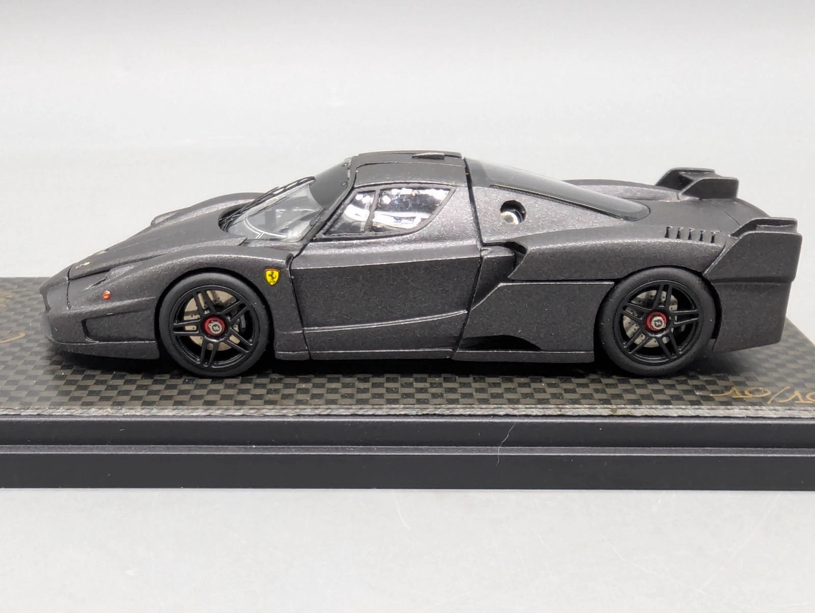 MR for CAVALLINO Models 1:43 Ferrari FXX 2005 mit Open Door Funktion 10/10 OVP