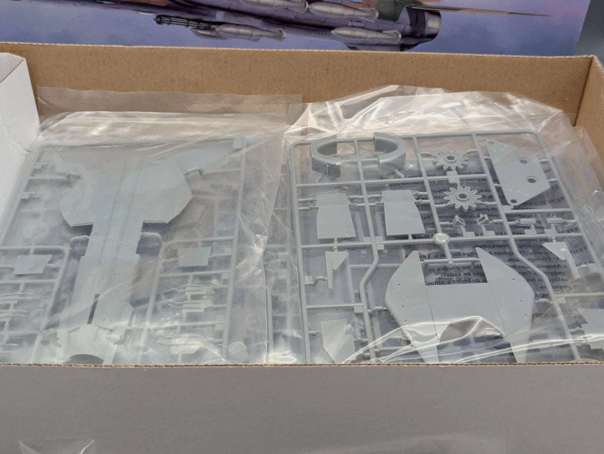 Flugzeug Bausatz 1:48 Trumpeter 05802 Mig-27 Flogger D  mit OVP