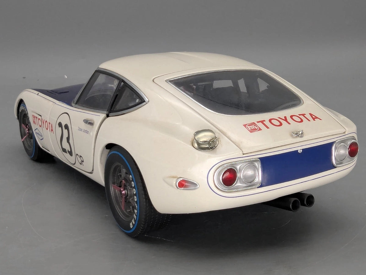 Modellautos 1:18 AUTOart Millenium 86815 Toyota 2000 GT SCCA 1968 #1 mit OVP