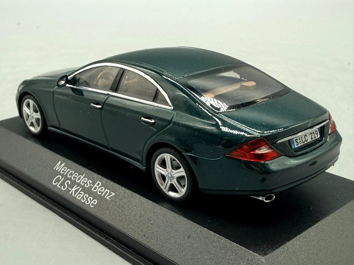 Modellautos 1:43 Minichamps  Mercedes-Benz CLS-Klasse mit OVP
