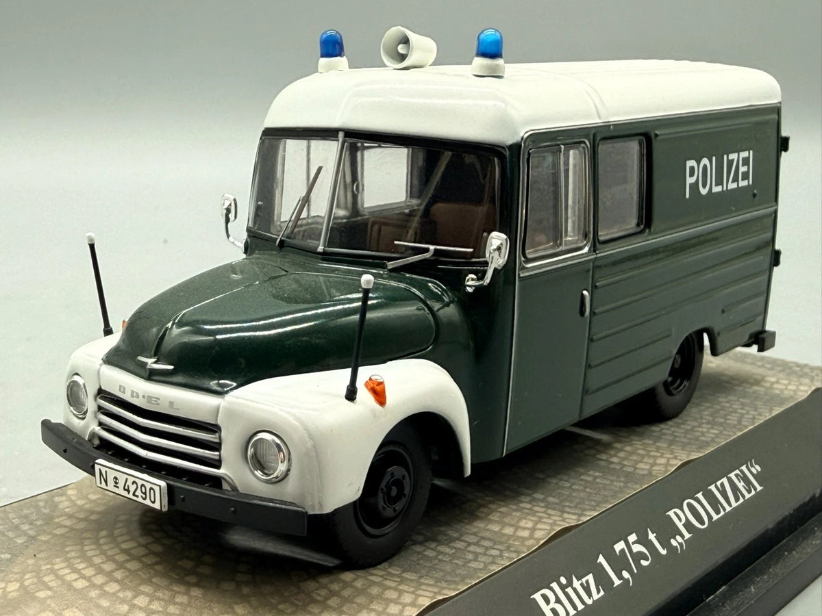 Modellautos 1:43 Premium ClassiXXs Blitz 1,75t Polizei mit OVP