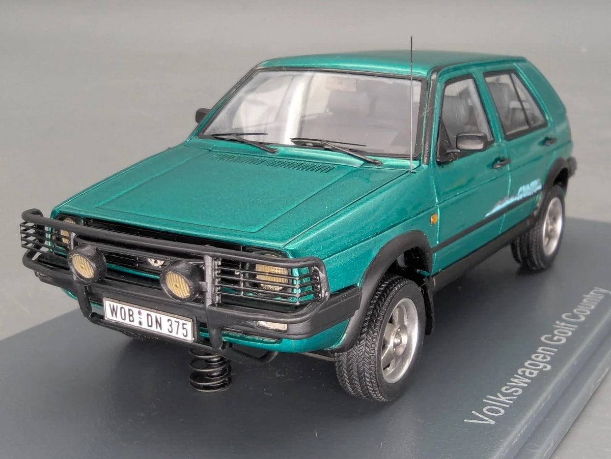 Modellautos 1:43 Neo Scale Models 43753 Volkswagen VW Golf Country Grün mit OVP