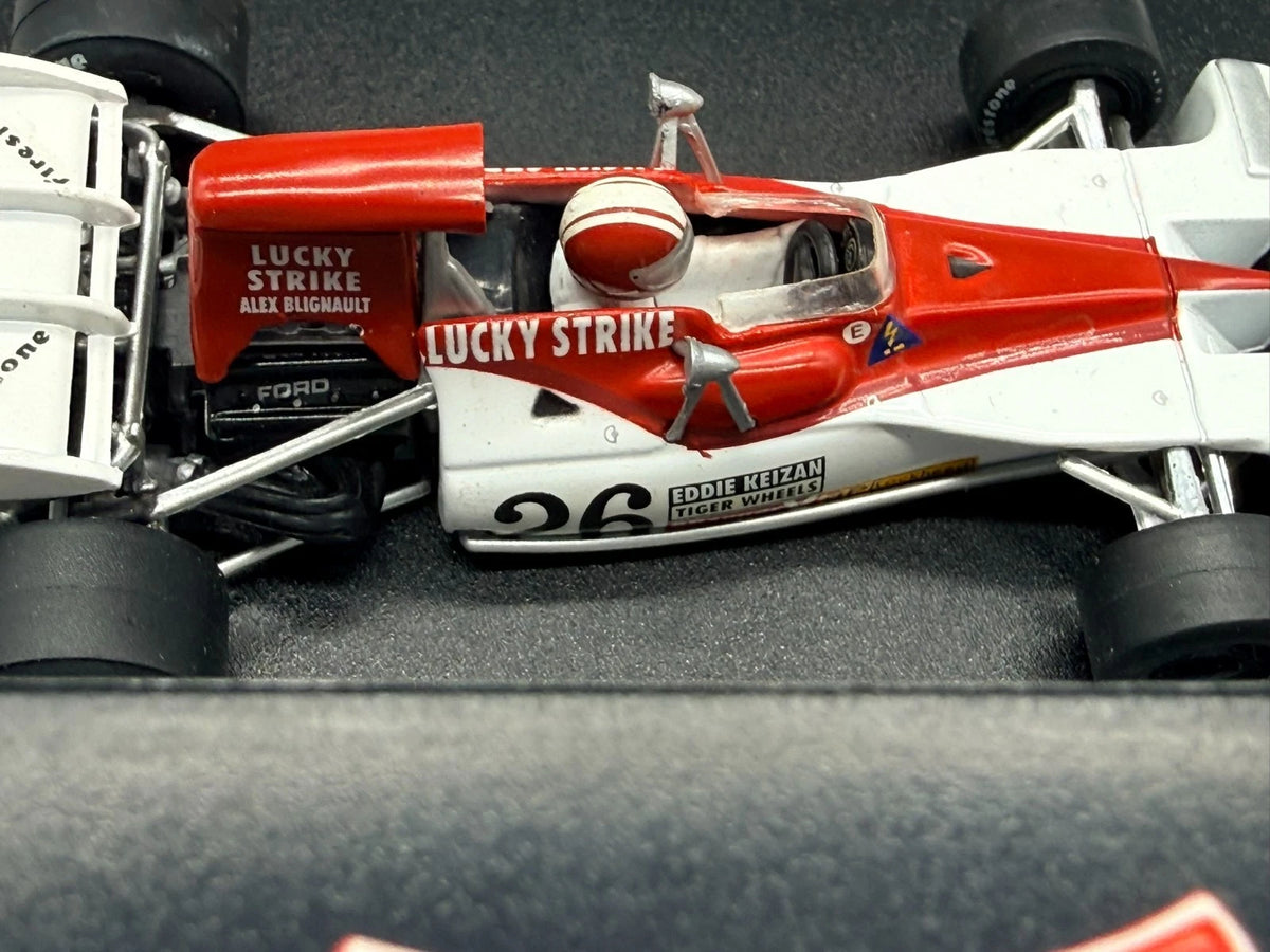 Modellautos 1:43 Quartzo Tyrrell 004 Eddie Keizan GP 1973 #26 + Vitrine
