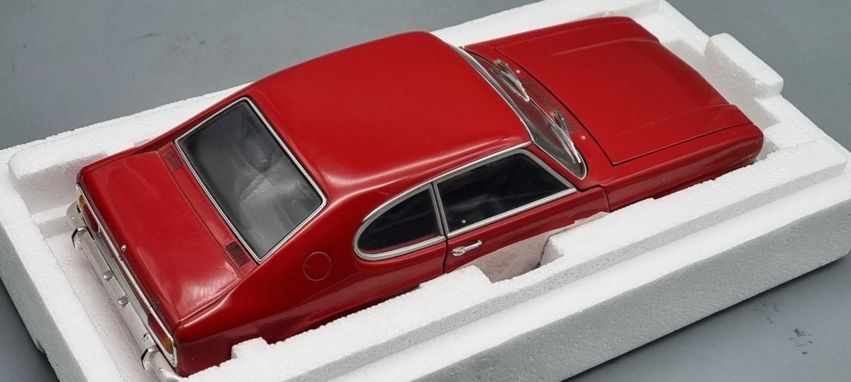 Modellautos 1:18 Minichamps 180 089001 Ford Capri 1700 GT 1969 rot OVP