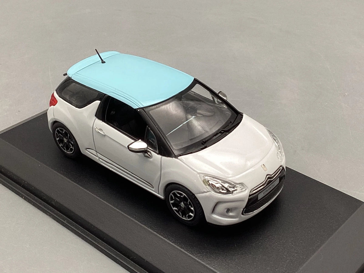 Modellautos 1:43 Norev Citroen DS 3 2010 mit OVP