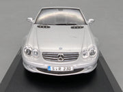 Modellautos 1:43 Minichamps Mercedes Benz SL Klasse Silber Metallic Dealer OVP