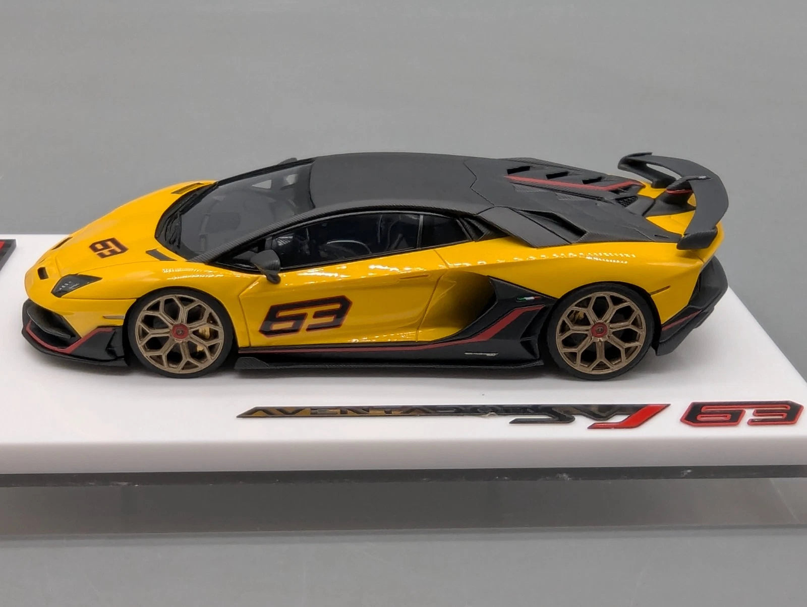 Eidolon Make Up 1:43 Lamborghini Aventador SVJ 63 2018 #63 Gelb Ltd 7/63 OVP