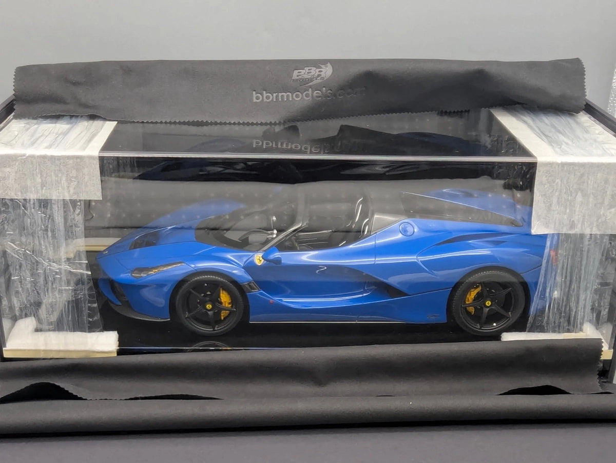 Modellautos 1:12 BBR Ferrari LaFerrari Aperta Azzurro Dino Ltd 05/05 Vitrine OVP