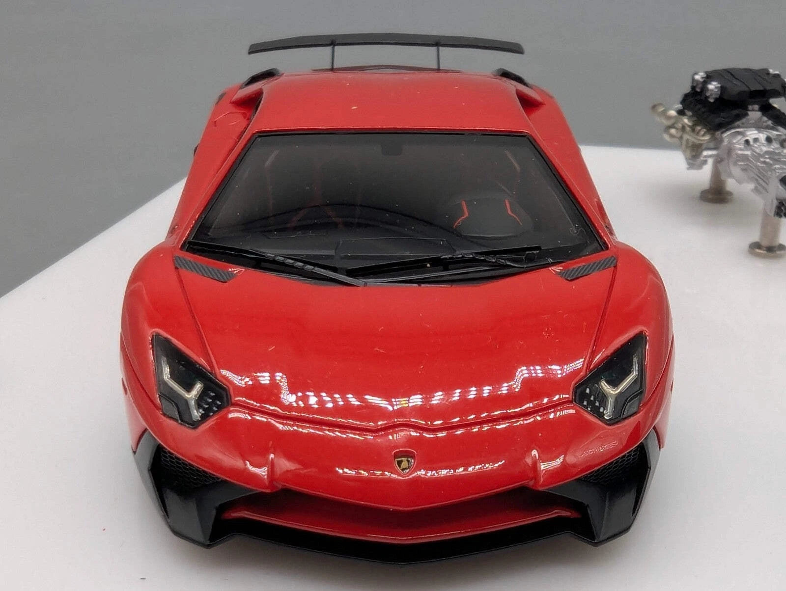Eidolon Make Up 1:43 Lamborghini Aventador LP750-4 SV 2015 Engine Set 03/30 OVP