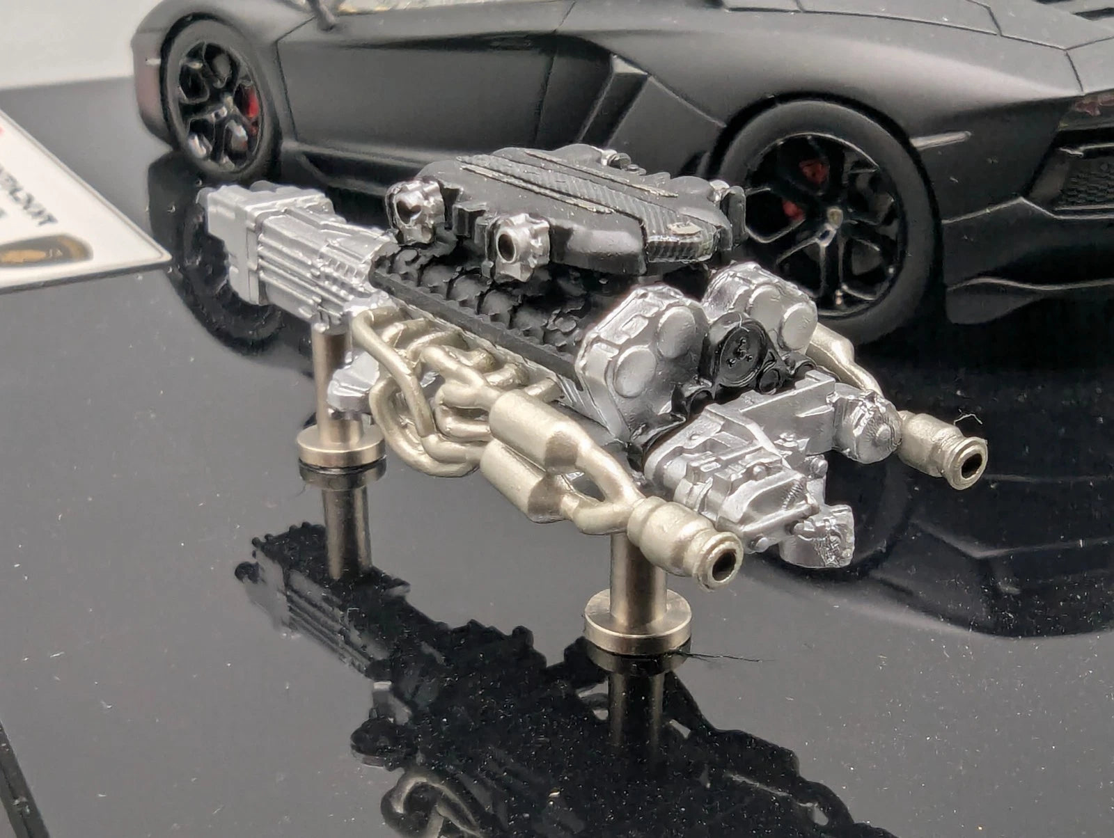 Eidolon Make Up 1:43 Lamborghini Aventador LP700-4 2011 Engine Set Matt Blck OVP