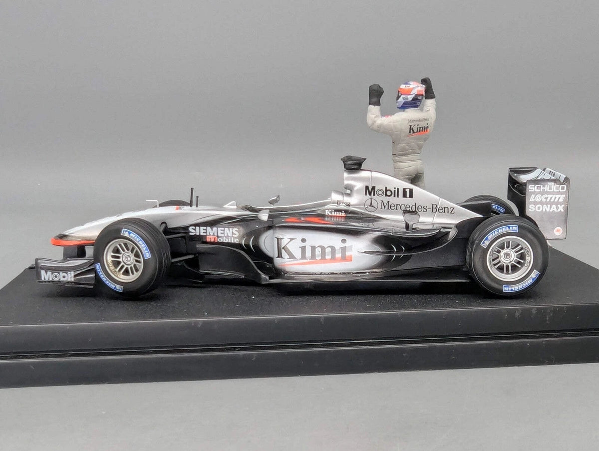 Modellautos 1:18 Hot Wheels Racing McLaren Mercedes 2003 GP #6  Raikkonen OVP
