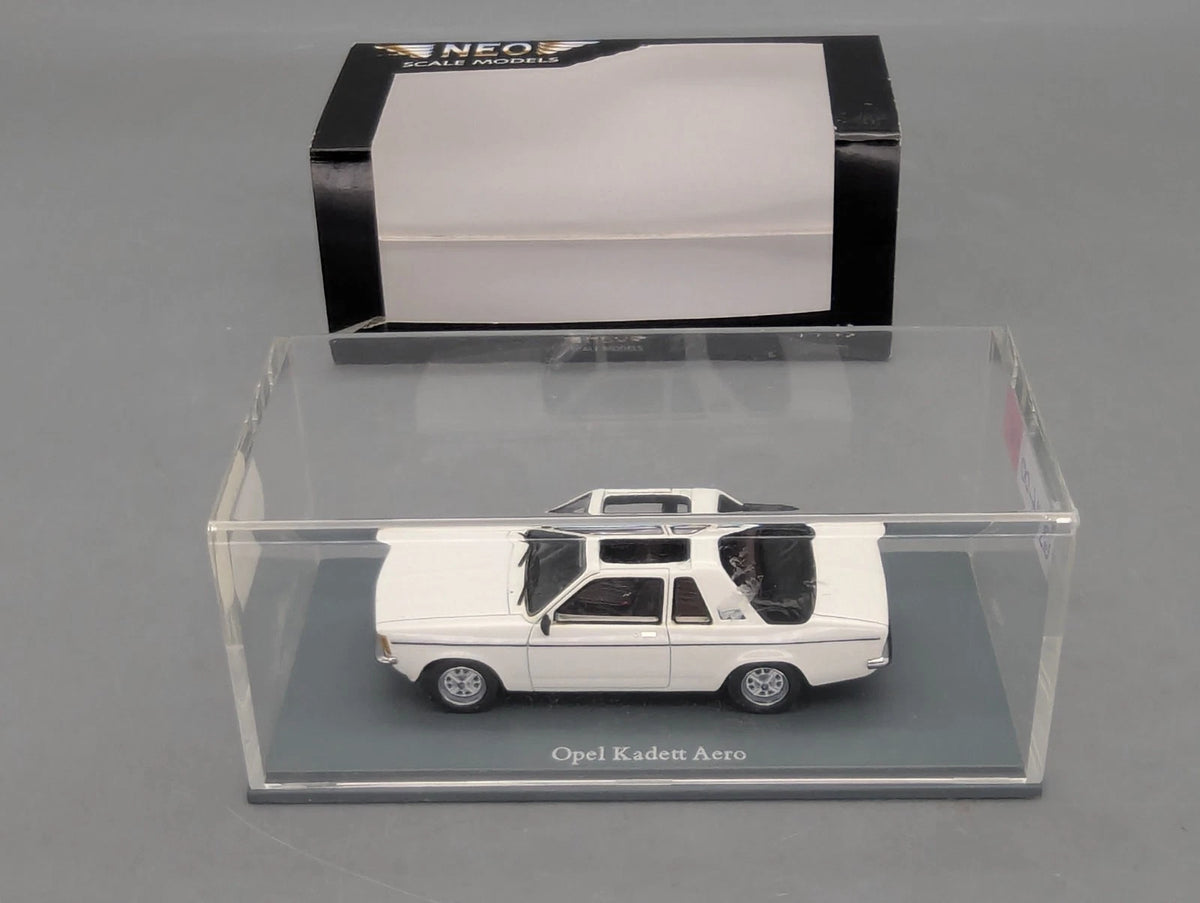Modellautos 1:43 Neo Scale Models Opel Kadett Aero Weiß mit OVP
