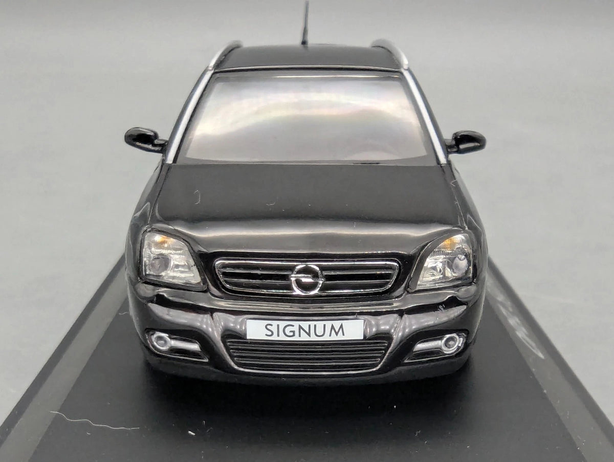 Modellautos 1:43 Schuco Opel Signum Schwarz mit Dealer OVP